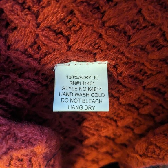 Sweater Poncho style wrap - Picture 4 of 5